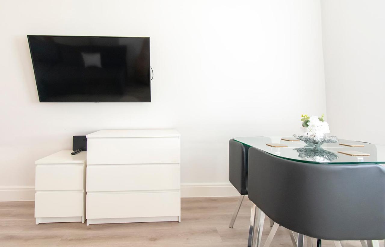 Modern 1 Bed Flat 2 Mins Walk From Restaurants Bars Clubs & Beach! Wow! Lejlighed Bournemouth Eksteriør billede