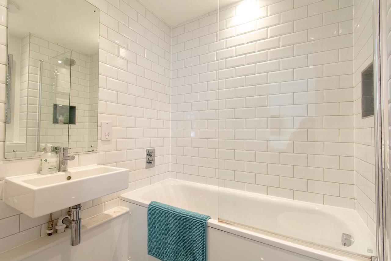 Modern 1 Bed Flat 2 Mins Walk From Restaurants Bars Clubs & Beach! Wow! Lejlighed Bournemouth Eksteriør billede
